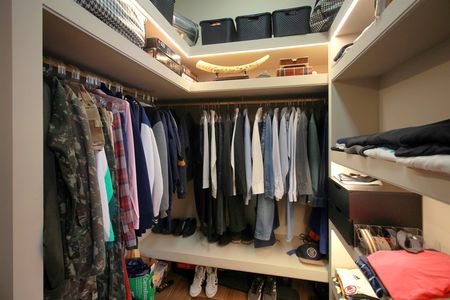 Casa de condomínio à venda com 500m², 3 quartos e 4 vagasCloset da Suíte 3