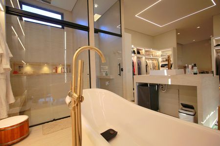 Casa de condomínio à venda com 500m², 3 quartos e 4 vagasBanheiro da Suíte Master