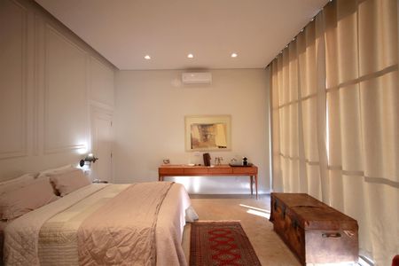 Casa de condomínio à venda com 500m², 3 quartos e 4 vagasSuíte master