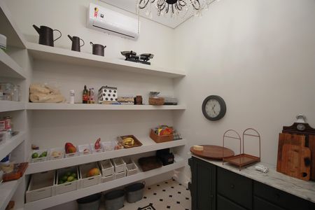 Casa de condomínio à venda com 500m², 3 quartos e 4 vagasDespensa Climatizada