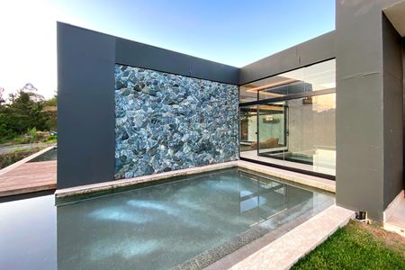 Casa de condomínio à venda com 500m², 3 quartos e 4 vagas Casa de condomínio à venda com 500m², 3 quartos e 4 vagasLago