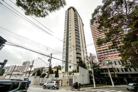 Apartamento à venda com 120m², 3 quartos e 2 vagas Apartamento à venda com 120m², 3 quartos e 2 vagasFachada