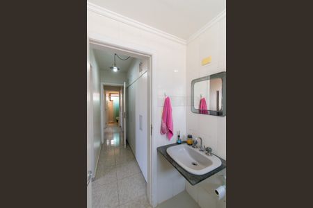 Apartamento à venda com 71m², 3 quartos e 2 vagas Apartamento à venda com 71m², 3 quartos e 2 vagasBanheiro da Suíte