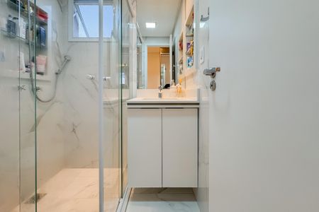 Apartamento à venda com 70m², 2 quartos e 1 vaga Apartamento à venda com 70m², 2 quartos e 1 vagaBanheiro da Suíte