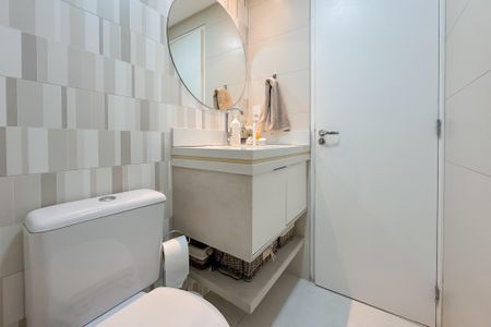 Apartamento à venda com 70m², 2 quartos e 1 vaga Apartamento à venda com 70m², 2 quartos e 1 vagaBanheiro Corredor
