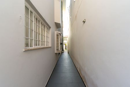 Casa à venda com 154m², 3 quartos e 2 vagas Casa à venda com 154m², 3 quartos e 2 vagasCorredor Externo