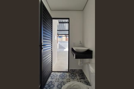 Apartamento à venda com 127m², 2 quartos e 2 vagas Apartamento à venda com 127m², 2 quartos e 2 vagasBanheiro de Serviço