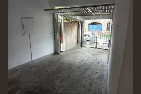 Casa à venda com 220m², 3 quartos e 2 vagas