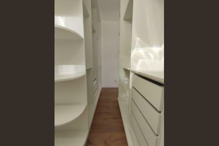 Casa à venda com 250m², 3 quartos e 2 vagas