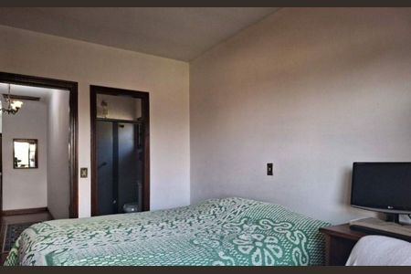 Casa à venda com 165m², 3 quartos e 4 vagas