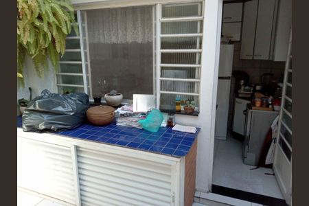 Casa à venda com 105m², 3 quartos e 1 vaga