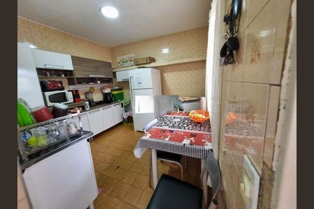 Casa à venda com 158m², 2 quartos e 2 vagas