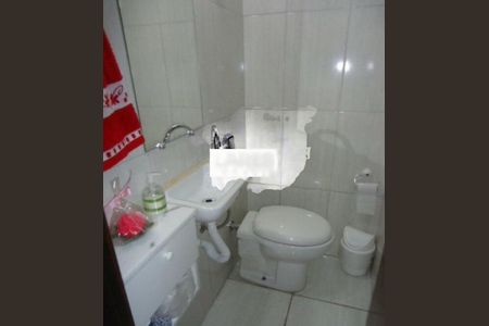 Casa à venda com 76m², 2 quartos e 1 vaga