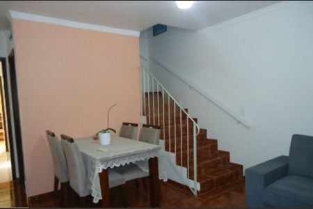 Casa à venda com 76m², 2 quartos e 1 vaga