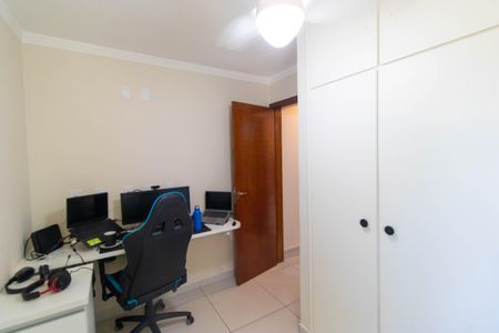 Apartamento à venda com 49m², 2 quartos e 1 vagaQuarto 02