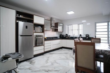 Casa à venda com 200m², 3 quartos e 2 vagasCozinha