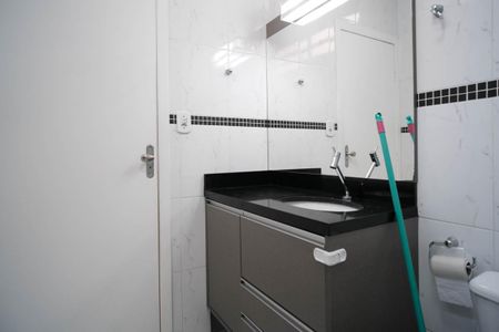 Casa à venda com 200m², 3 quartos e 2 vagasBanheiro