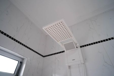 Casa à venda com 200m², 3 quartos e 2 vagasBanheiro da Suíte