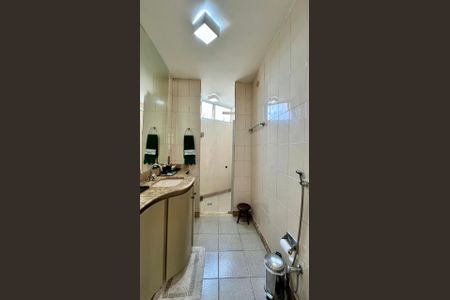 Apartamento à venda com 154m², 4 quartos e 1 vaga Apartamento à venda com 154m², 4 quartos e 1 vagaBanheiro