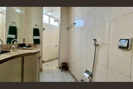 Apartamento à venda com 154m², 4 quartos e 1 vaga Apartamento à venda com 154m², 4 quartos e 1 vagaBanheiro