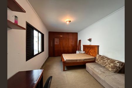 Casa à venda com 592m², 4 quartos e 6 vagas Casa à venda com 592m², 4 quartos e 6 vagasSuíte 2