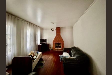 Casa à venda com 592m², 4 quartos e 6 vagas Casa à venda com 592m², 4 quartos e 6 vagasSala 2