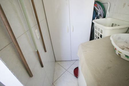 Apartamento à venda com 76m², 2 quartos e 1 vagaÁrea de Serviço