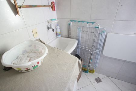 Apartamento à venda com 76m², 2 quartos e 1 vagaÁrea de Serviço