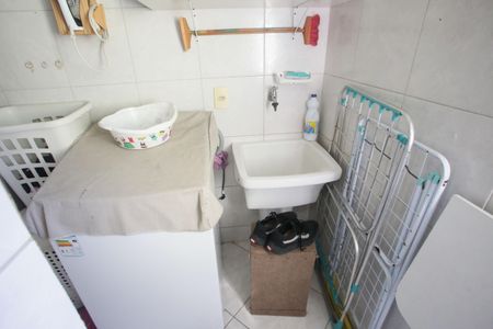 Apartamento à venda com 76m², 2 quartos e 1 vagaÁrea de Serviço