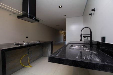 Casa à venda com 192m², 3 quartos e 3 vagas Casa à venda com 192m², 3 quartos e 3 vagasCozinha