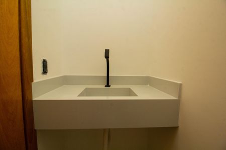 Casa à venda com 192m², 3 quartos e 3 vagas Casa à venda com 192m², 3 quartos e 3 vagasLavabo