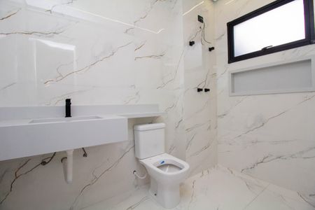 Casa à venda com 192m², 3 quartos e 3 vagas Casa à venda com 192m², 3 quartos e 3 vagasBanheiro da Suíte 3