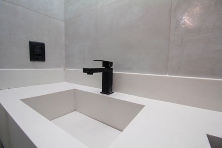 Casa à venda com 192m², 3 quartos e 3 vagas Casa à venda com 192m², 3 quartos e 3 vagasBanheiro da Suíte 2