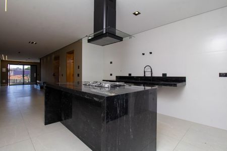 Casa à venda com 192m², 3 quartos e 3 vagas Casa à venda com 192m², 3 quartos e 3 vagasCozinha