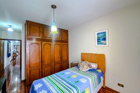 Casa à venda com 220m², 3 quartos e 2 vagasQuarto 2