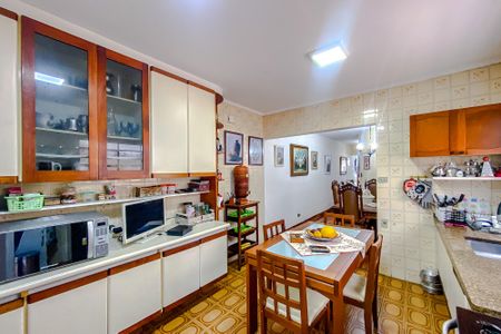 Casa à venda com 220m², 3 quartos e 2 vagasCozinha