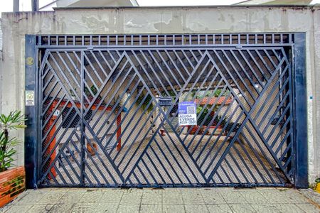 Casa à venda com 220m², 3 quartos e 2 vagasFachada - Plaquinha