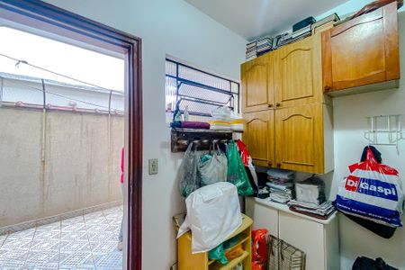Casa à venda com 220m², 3 quartos e 2 vagasQuarto de Serviço