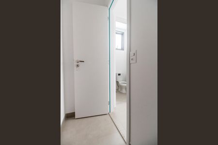 Casa de condomínio à venda com 230m², 3 quartos e 3 vagas Casa de condomínio à venda com 230m², 3 quartos e 3 vagasDespensa