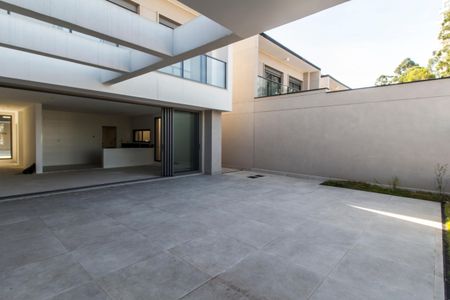 Casa de condomínio à venda com 230m², 3 quartos e 3 vagas Casa de condomínio à venda com 230m², 3 quartos e 3 vagasÁrea gourmet