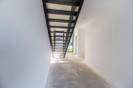 Casa de condomínio à venda com 230m², 3 quartos e 3 vagas Casa de condomínio à venda com 230m², 3 quartos e 3 vagasSala