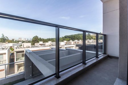 Casa de condomínio à venda com 230m², 3 quartos e 3 vagas Casa de condomínio à venda com 230m², 3 quartos e 3 vagasVaranda