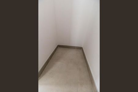 Casa de condomínio à venda com 230m², 3 quartos e 3 vagas Casa de condomínio à venda com 230m², 3 quartos e 3 vagasDespensa