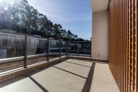 Casa de condomínio à venda com 230m², 3 quartos e 3 vagas Casa de condomínio à venda com 230m², 3 quartos e 3 vagasVaranda