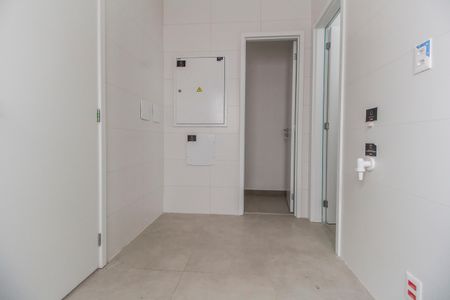 Casa de condomínio à venda com 230m², 3 quartos e 3 vagas Casa de condomínio à venda com 230m², 3 quartos e 3 vagasÁrea de Serviço