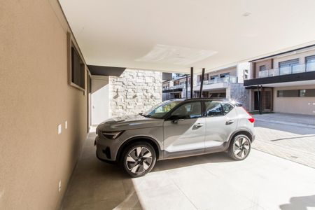 Casa de condomínio à venda com 230m², 3 quartos e 3 vagas Casa de condomínio à venda com 230m², 3 quartos e 3 vagasGaragem