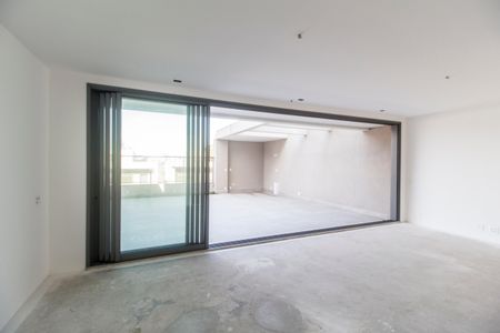 Casa de condomínio à venda com 230m², 3 quartos e 3 vagas Casa de condomínio à venda com 230m², 3 quartos e 3 vagasSala