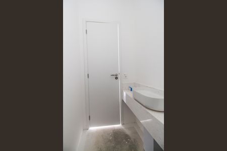 Casa de condomínio à venda com 230m², 3 quartos e 3 vagas Casa de condomínio à venda com 230m², 3 quartos e 3 vagasLavabo