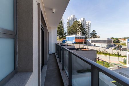 Casa de condomínio à venda com 230m², 3 quartos e 3 vagas Casa de condomínio à venda com 230m², 3 quartos e 3 vagasVaranda