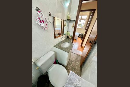 Apartamento à venda com 59m², 3 quartos e 1 vaga Apartamento à venda com 59m², 3 quartos e 1 vagaBanheiro Social